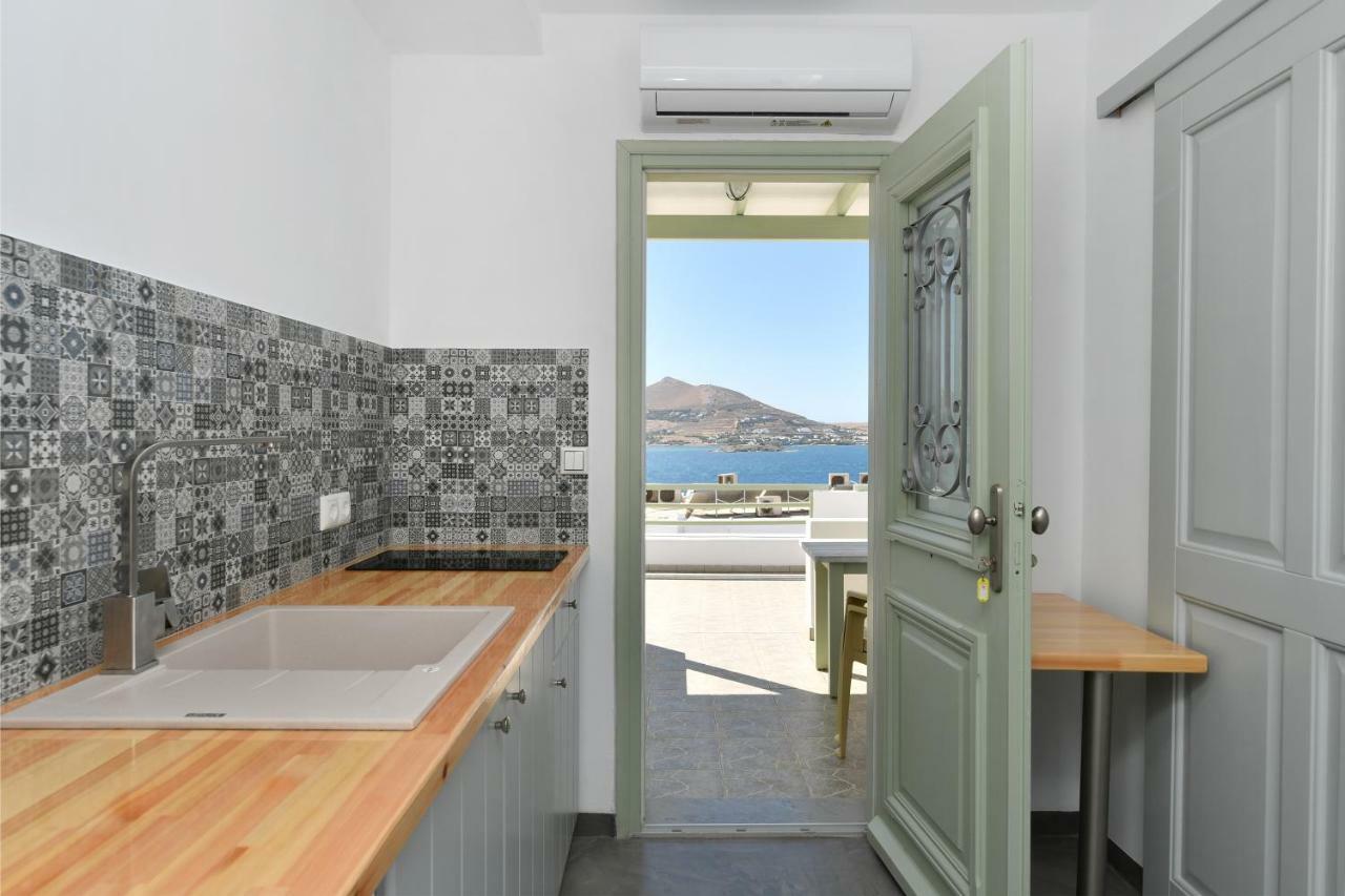 Lorenzo And Paros Apartament Nausa
