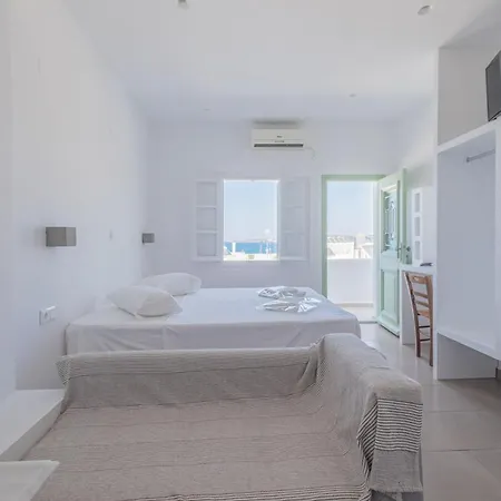 Lorenzo Studios And Suites Paros Naoussa Exterior foto