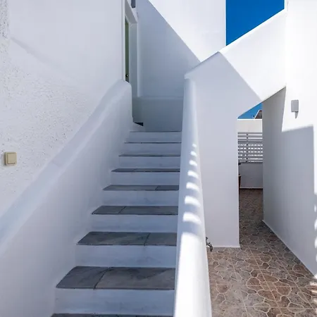 Lorenzo Studios And Suites Paros Naoussa Exterior foto