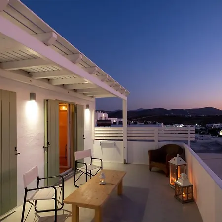 Lorenzo Studios And Suites Paros Naoussa Exterior foto