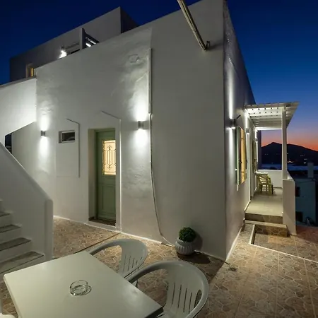 Lorenzo Studios And Suites Paros Naoussa Exterior foto