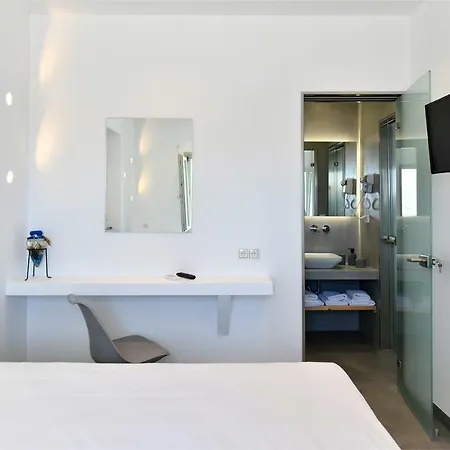 Lorenzo Studios And Suites Paros Naoussa Exterior foto
