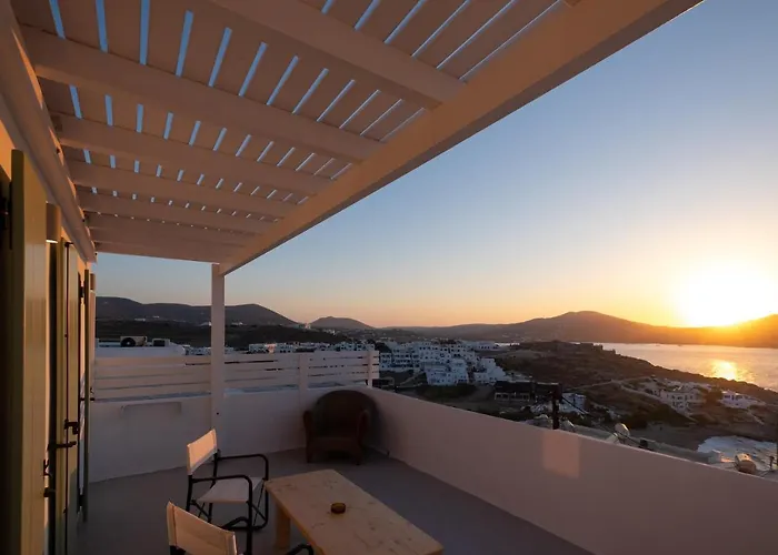 Lorenzo Studios&Suites Paros