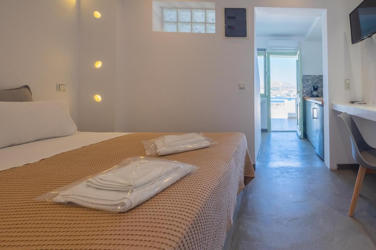 Lorenzo Studios&suites Paros *